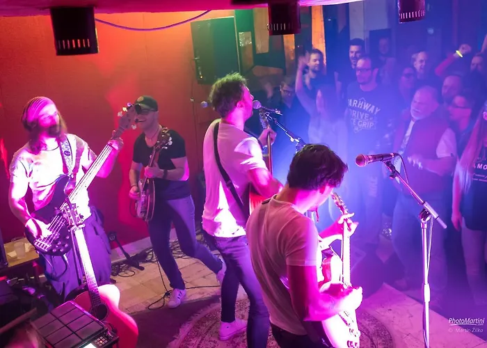 Chata Kosodrevina Tale